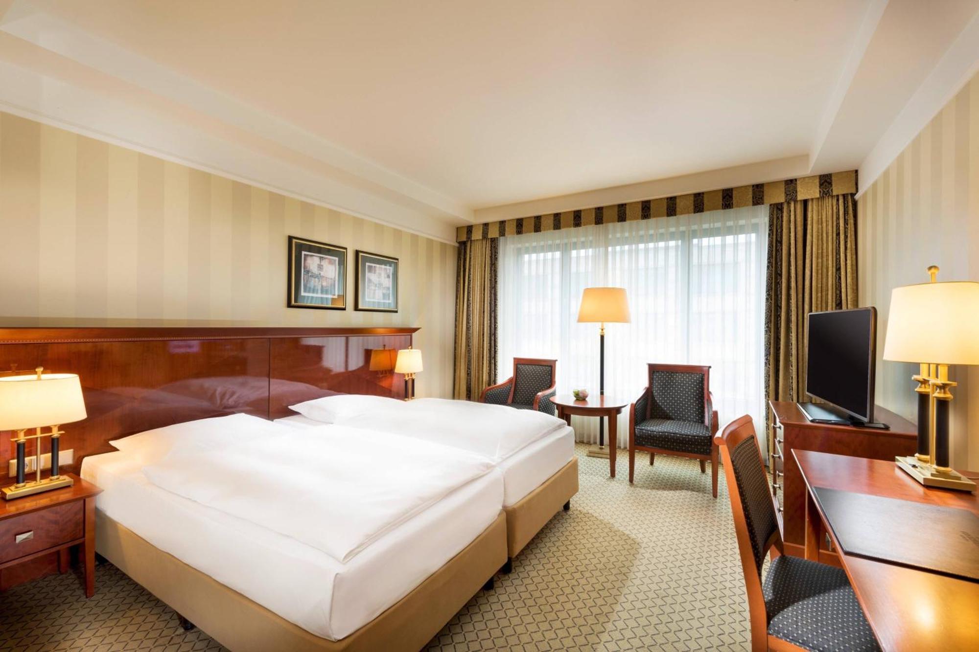 Classic Guest room 1 King,1545365419:JPEG